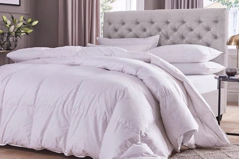 Dusk top-quality £44 down duvet gives off 'luxurious hotel vibes' and is described as 'bliss' 